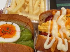 牛油果先生-EGG BOMB(浦东国际机场T1航站楼店)