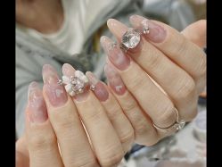 -NEW LOOK-绿麓 · 美甲美睫脱毛工作室