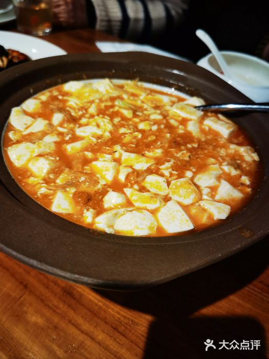 金枝玉叶上海人家食府(三里河店)手工拆蟹粉豆腐图片