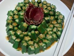 黑椒牛肉拼秋葵-将相和·海鲜蒸饺大连菜