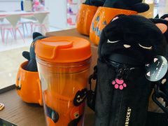 -星巴克(杭州西湖银泰1F店)