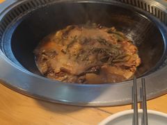 -锅老头海鲜铁锅炖