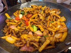 -富正毅三下锅·湘西韵味(天门山索道店)