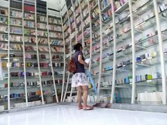 -钟书阁(松江泰晤士小镇店)