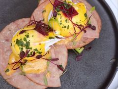 本尼迪蛋早餐-THE REFINERY