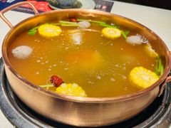 -牛村来人潮汕牛肉火锅(西单店)