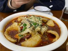 -胡子饮食店