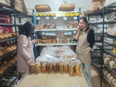 -秀云俄罗斯列巴屋(军星小区店)