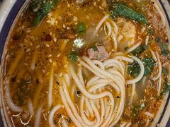 -云阿蛮云南生烫牛肉米线(奉贤路店)