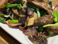 腊肉炒青杠菌-老号尤兔头(幸福店)