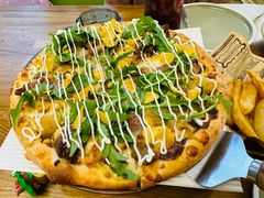 -Dragon Pizza•圆脸龙披萨·牛排餐厅