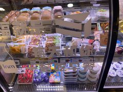 面包甜点陈列柜-一鸣真鲜奶吧(益乐路店)