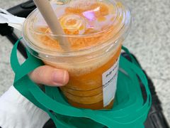 -星巴克(上海虹桥站2A检票口)