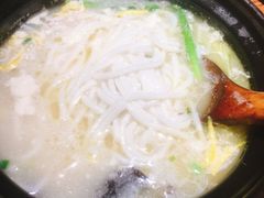 云南过桥米线-云海肴·汽锅鸡·云南菜(高德置地店)