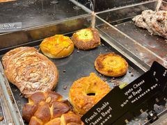 -BUTTERFUL&CREAMOROUS 黄油与面包(万象城店)