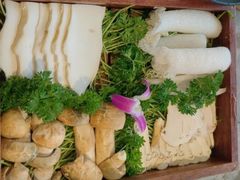 -慢丽江·云南野生菌土鸡锅(付家庄店)