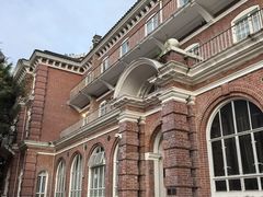 -香港大学