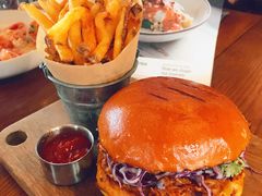 -ROAST coffee & eatery