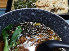 -八月美食小馆(银泰城总店)