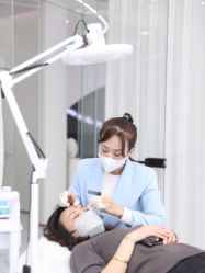 -臣丽纹眉品牌连锁