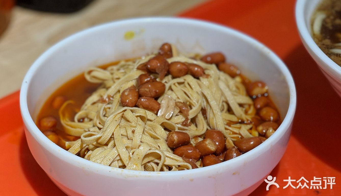 糖豆食记｜和鸡架一样出名的抻面🍜吃上了‼️