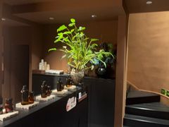 -泰·菩提树下[泰式按摩x精油SPAx肩颈头疗](新景店)