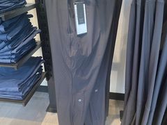 -lululemon(比斯特购物村店)
