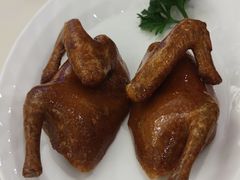玻璃脆皮乳鸽-利苑酒家(金宝店)