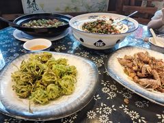 -旺角小渔村·海肠捞饭开创者(环山路店)