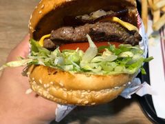 -The Habit Burger Grill 哈比特汉堡(复兴soho店)