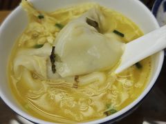 酸汤菌菇馄饨-勤德兴(湖滨路店)