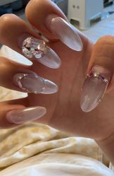 -AKIRA 安久日式美甲美睫