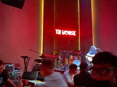 -TZ House音乐现场(来福士中心店)