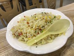 -江城燕子大排档(江汉路步行街店)