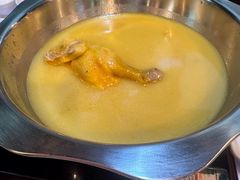 -鲜入围煮花胶鸡海鲜火锅