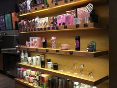 零售区-星巴克(珠海摩尔百货店)