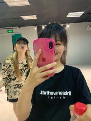 点击看大图 -TOMBOY爵士舞韩舞舞社