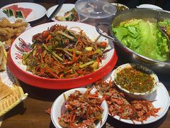-乡土黄·鲜牛肉火锅·小龙虾(兴业街店)
