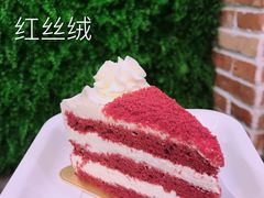 鲜奶红丝绒糕-焙丽拾光(麦凯乐直营店)