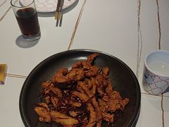 -阿瓦山寨·湘菜现炒·剁椒鱼头王(咸阳总店)