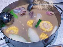 -肥仔文澳门猪骨煲(南京西路店)