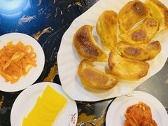 辣白菜煎饺-桃园中华料理炸酱面(燕儿岛路店)