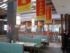 -阿瓦山寨·湘菜现炒·剁椒鱼头王(咸阳总店)