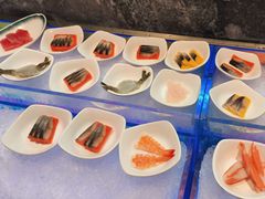 -曼格活海鲜·牛排自助(光明蓝鲸店)