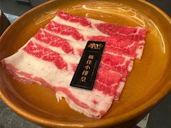 -牛YO寿喜烧·铁板烧和牛火锅自助(市府恒隆店)