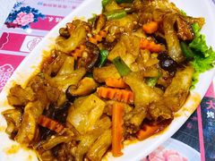 三鲜烧蹄筋-添福来墨鱼饺子 · 海鲜东北菜(大连星海·黄浦路店)