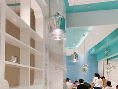 大堂-姚姚酸菜鱼·金戈戈香港豉油鸡(喜荟城联名店)