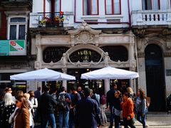 -Majestic Café