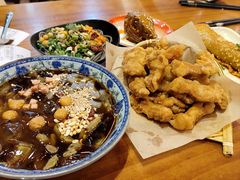 -爆炸头阿姨小四川正宗川味小吃(无任何分店)