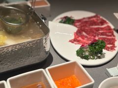 L5手作雪花牛肉-左庭右院鲜牛肉火锅黑金店(陆家嘴中心店)